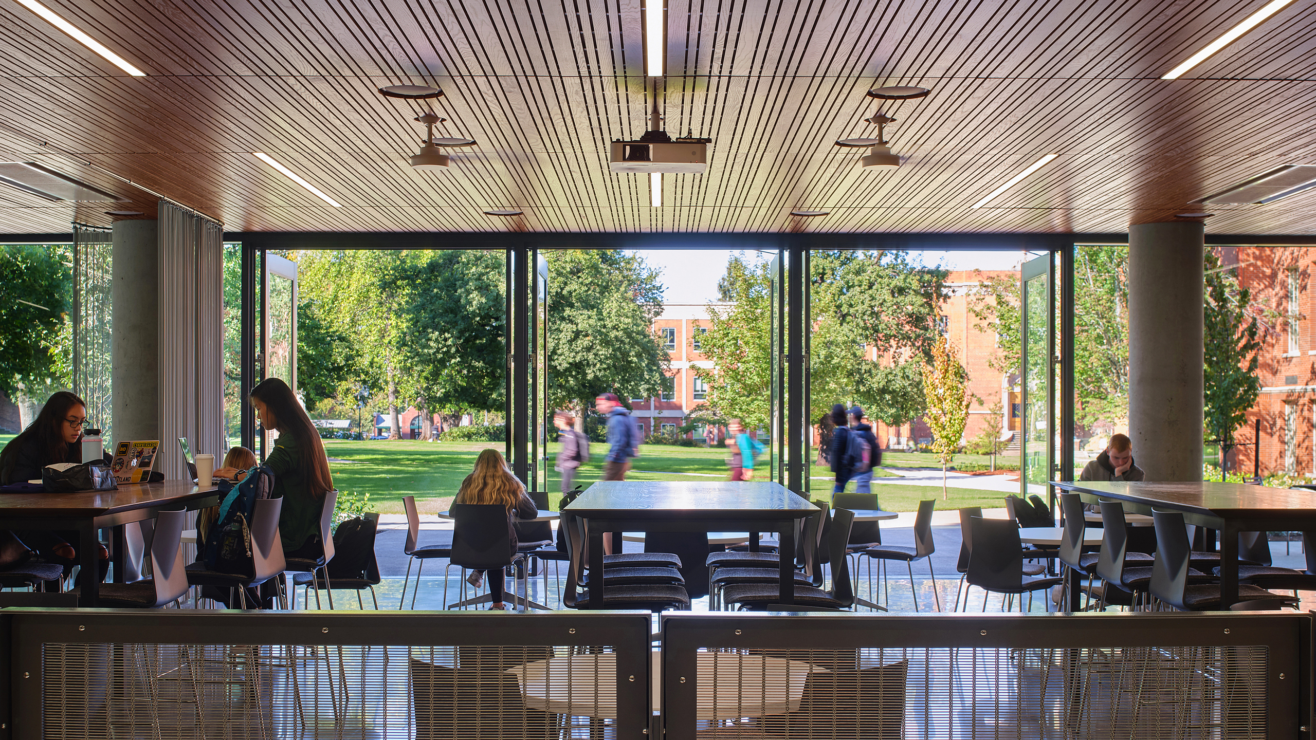 Willie and Don Tykeson Hall / image 6 / Tykeson Hall at the University of Oregon design by OFFICE 52 Architecture