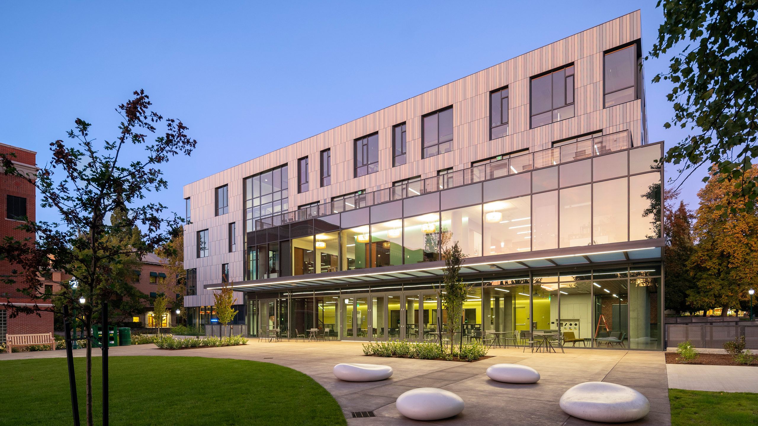 Willie and Don Tykeson Hall / image 9